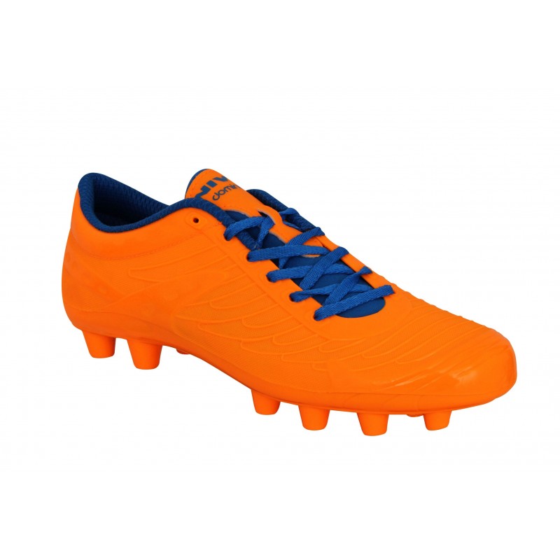 nivia dominator football shoes price